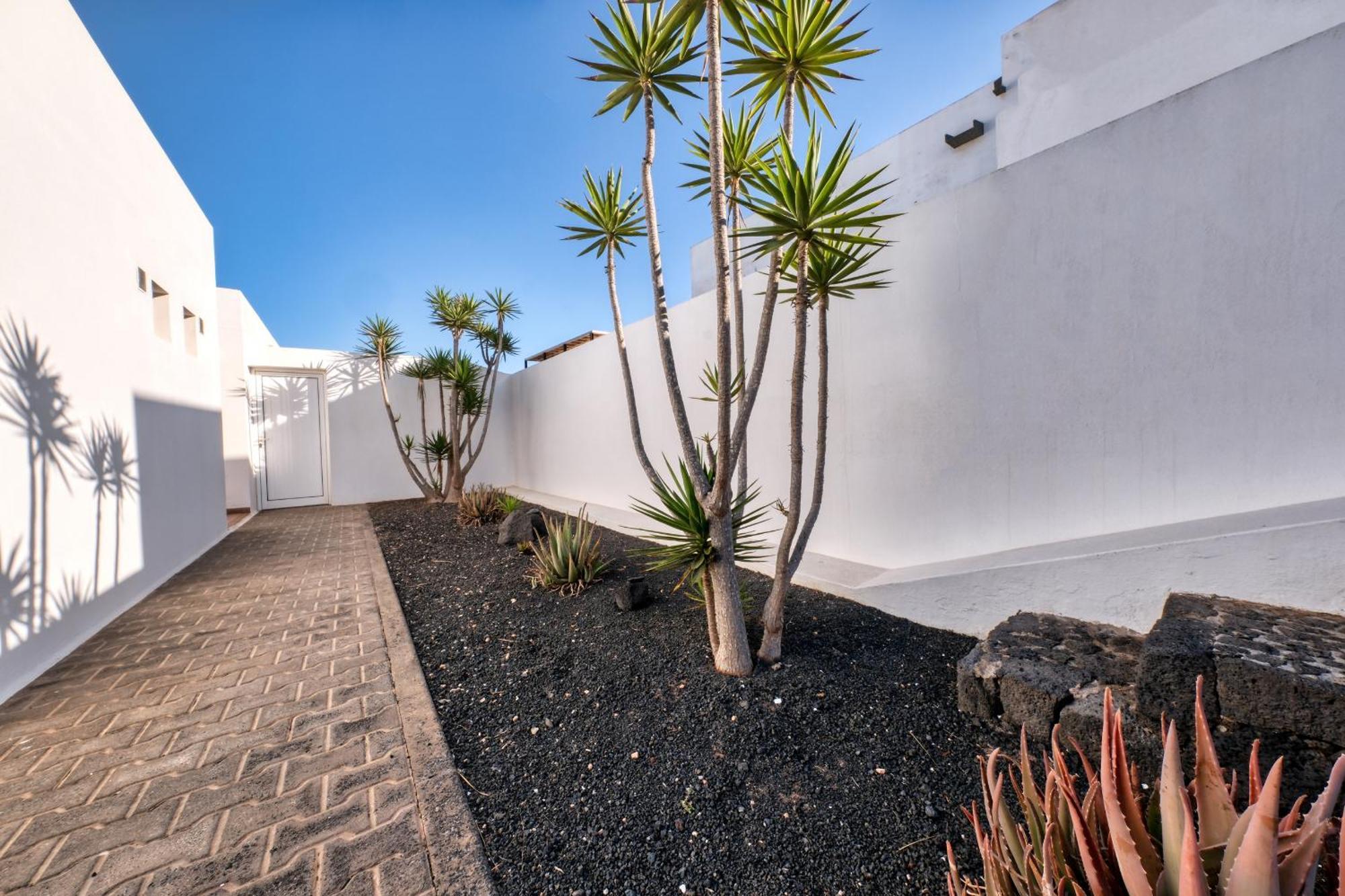 Вилла Lava And Sea- Private Pool, Amazing Sea Views Коста Бланка Экстерьер фото